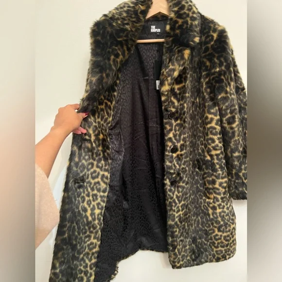 * 💕SOLD* Luxury The Kooples Leopard Faux Fur Coat Small - Picture 6 of 17